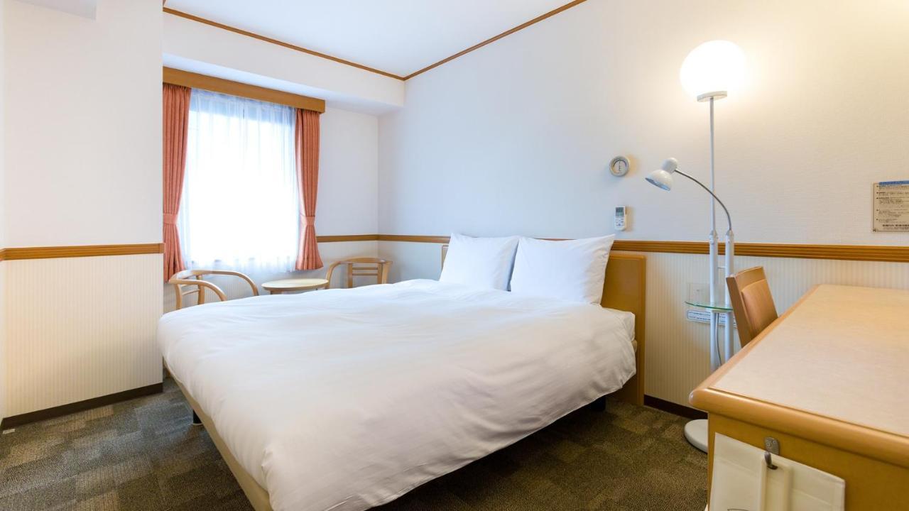Toyoko Inn Sasebo Ekimae Extérieur photo