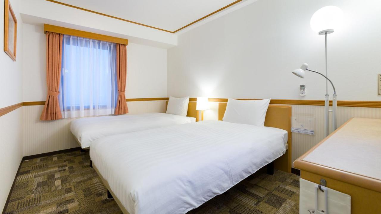 Toyoko Inn Sasebo Ekimae Extérieur photo
