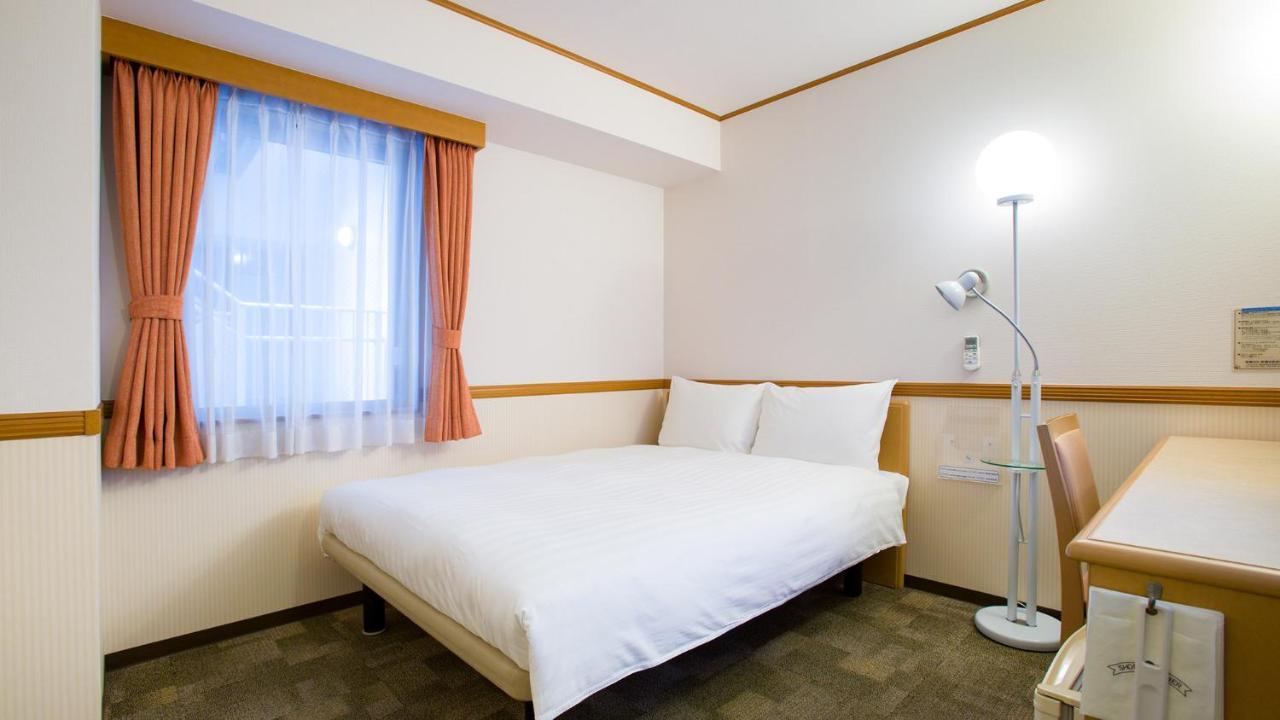 Toyoko Inn Sasebo Ekimae Extérieur photo