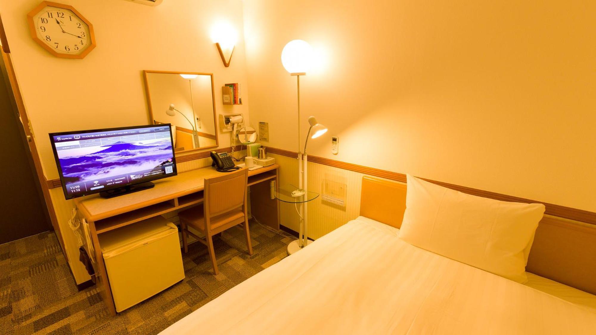 Toyoko Inn Sasebo Ekimae Chambre photo
