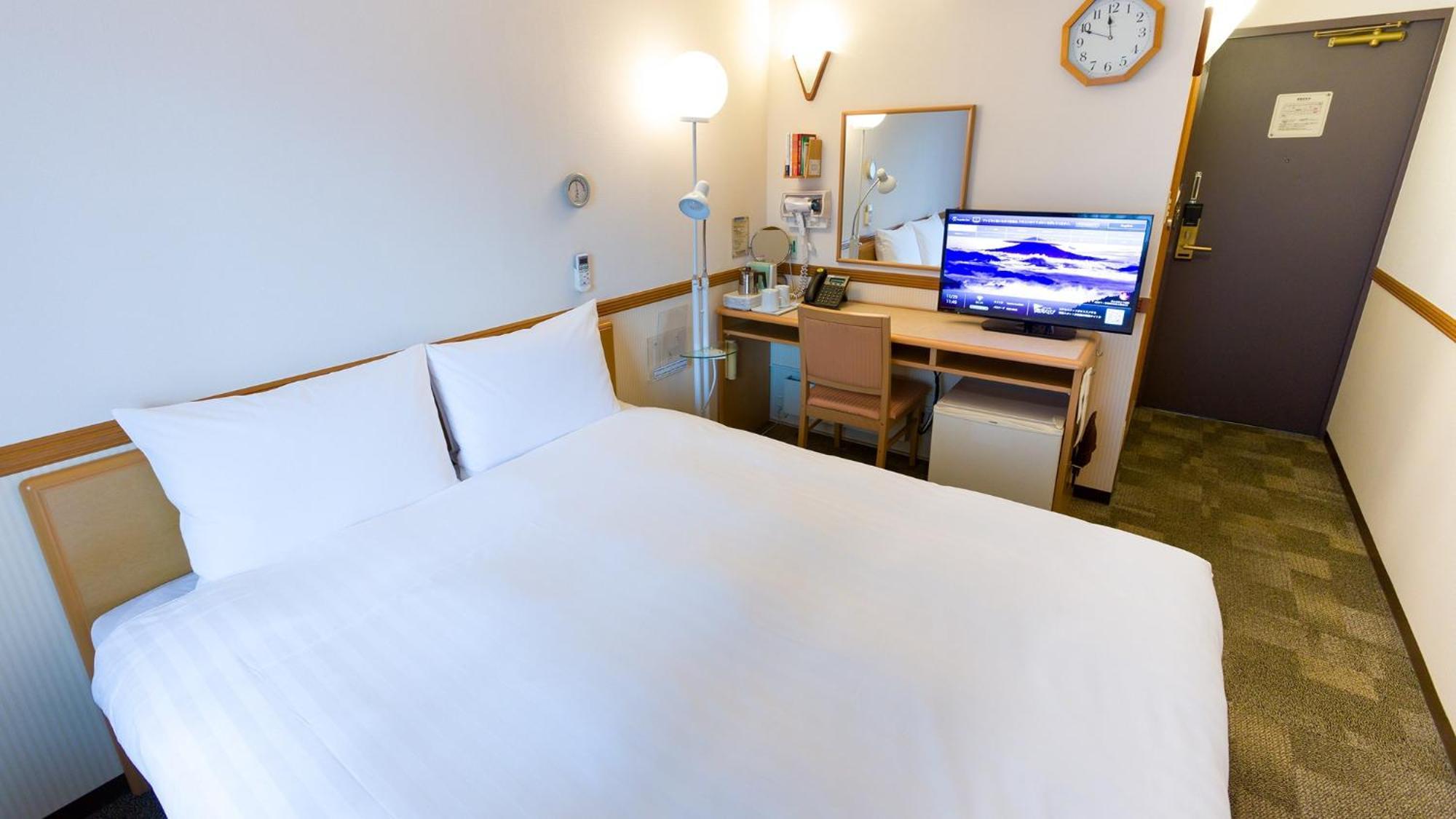 Toyoko Inn Sasebo Ekimae Chambre photo